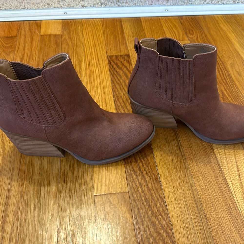 Korks Hadley booties